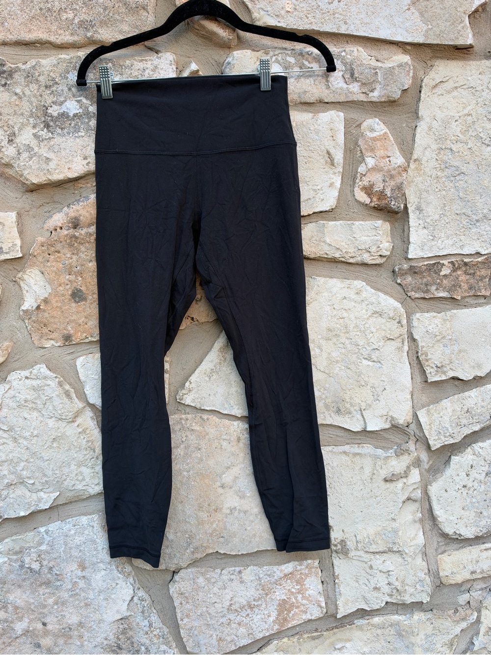 Lululemon black leggings size 6
